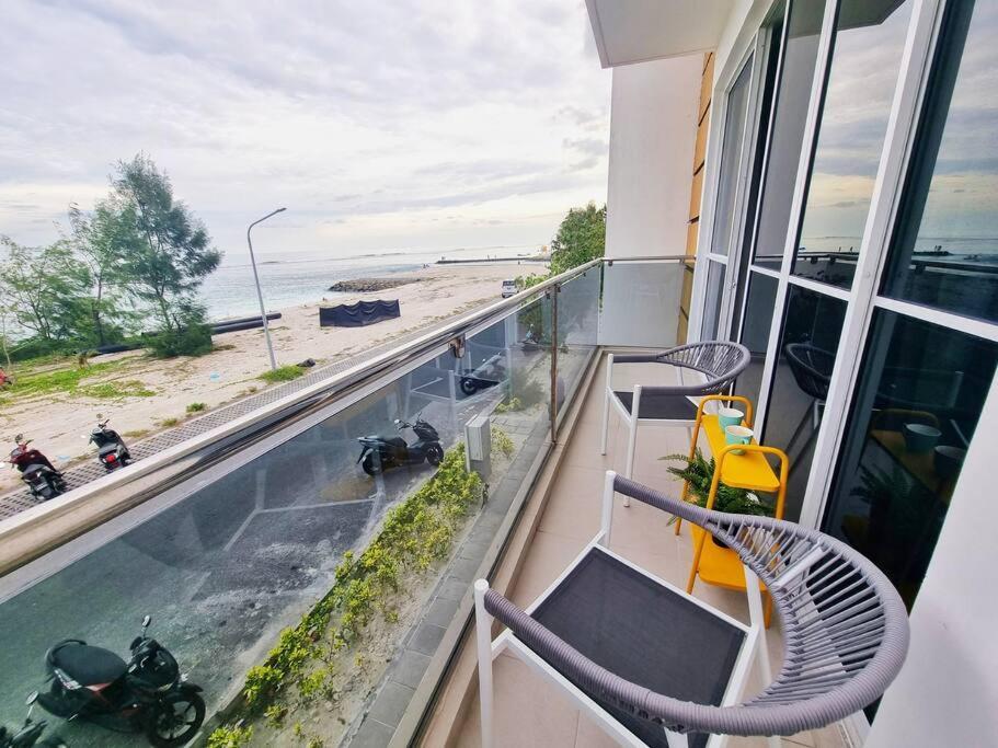 Astria Homes- Your Seaside Home 胡鲁马累 外观 照片